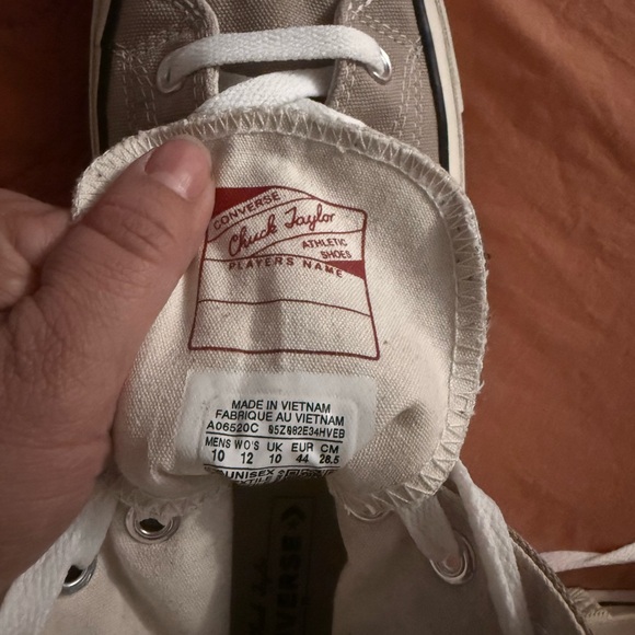 Converse High-Top Sneakers in Beige and White - Picture 5 of 5